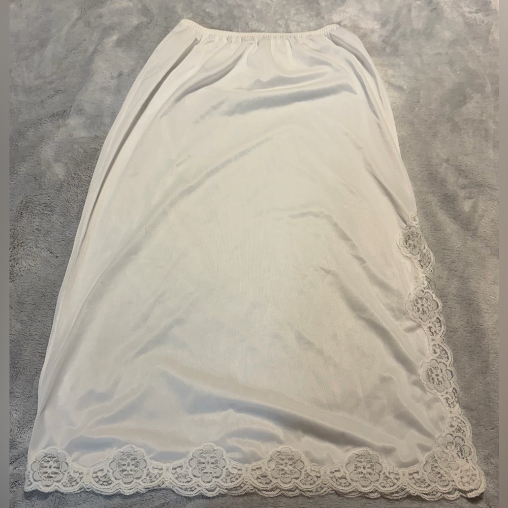 ***Long White Lace Hem Half Slip.